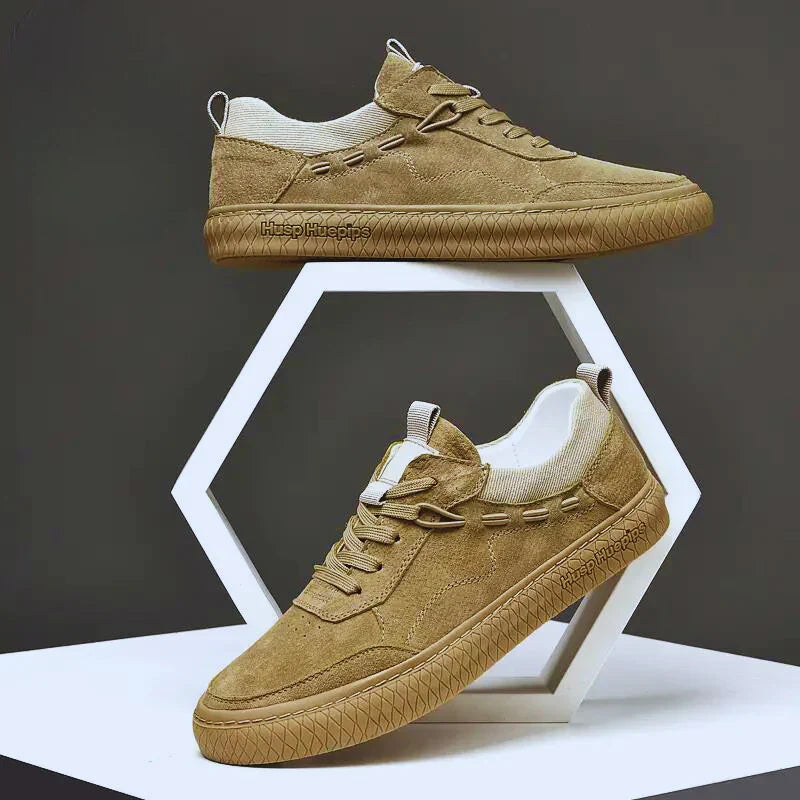 Casual suède sneakers met getextureerde zool