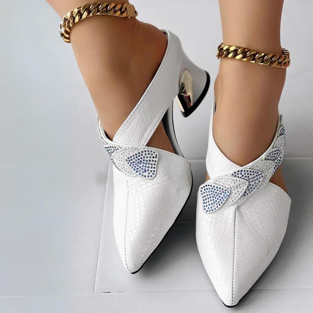 Kanten muiltjes met gevlochten riempje