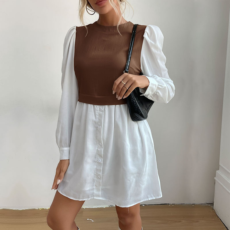 Jurk met col en pofmouwen