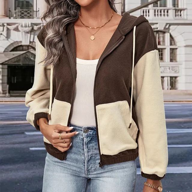 Fleecejack met capuchon en patchworkdessin