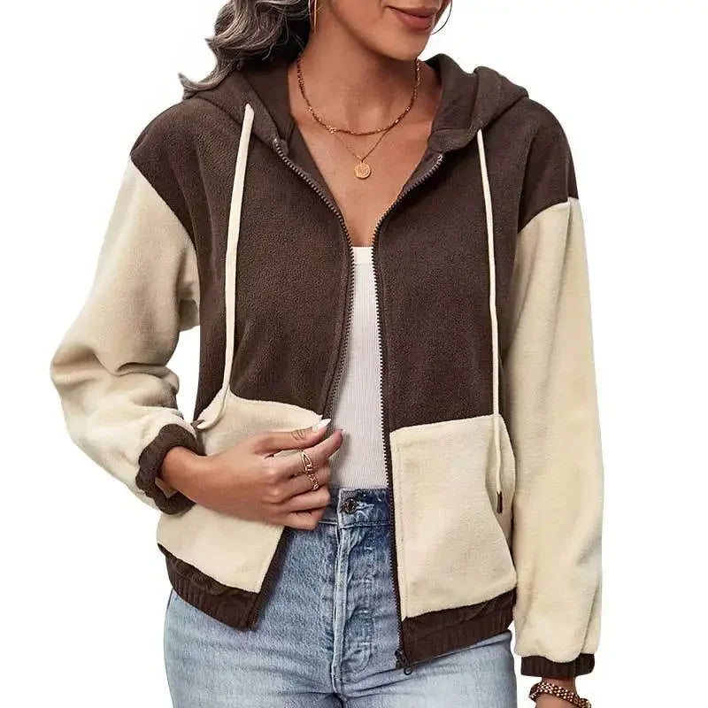 Fleecejack met capuchon en patchworkdessin