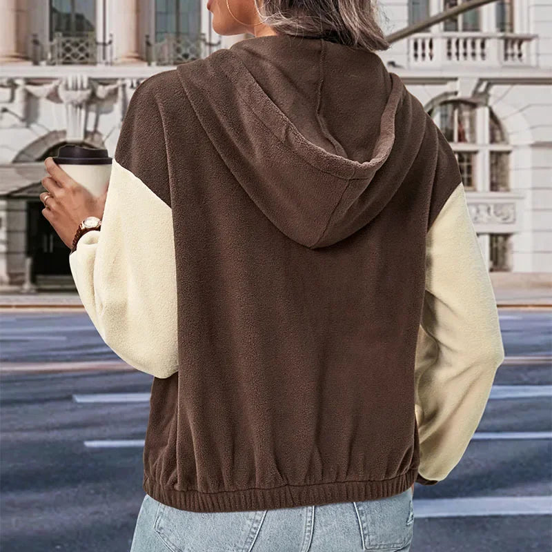 Fleecejack met capuchon en patchworkdessin