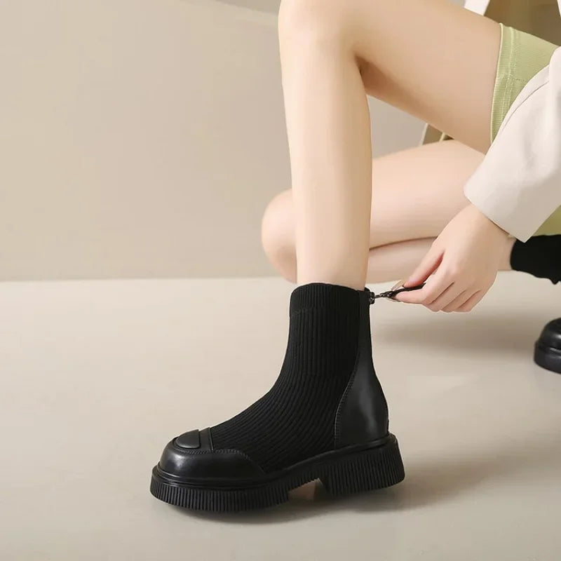 Geribbelde gebreide plateau enkellaarsjes met ritsdetail