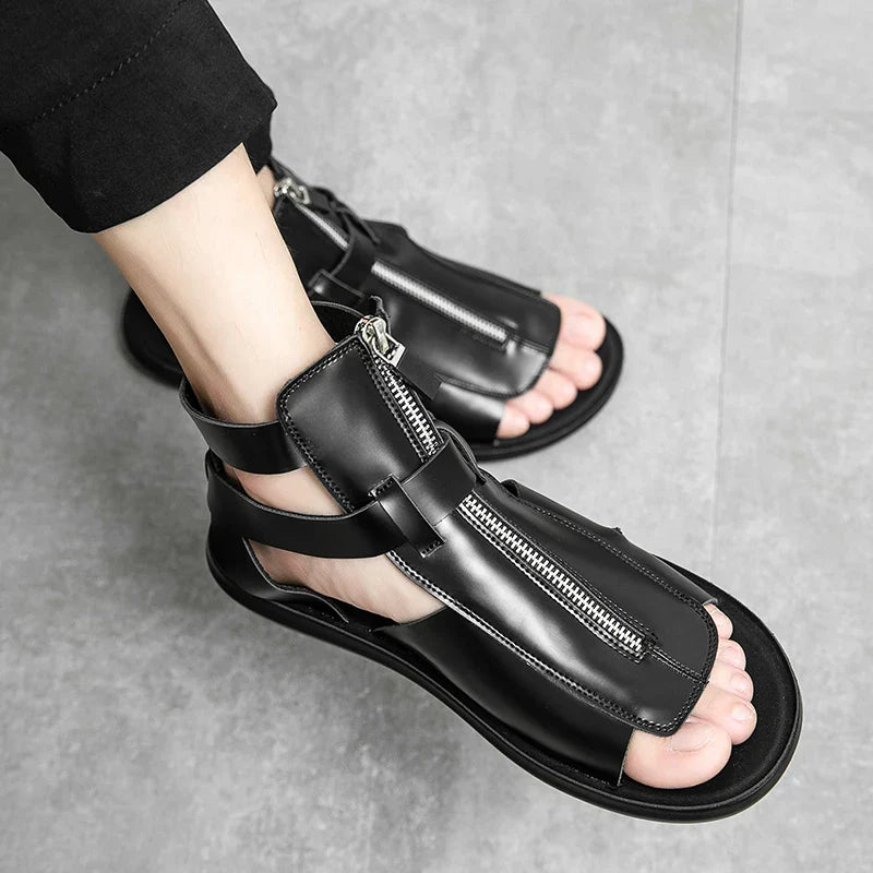 Platte leren sandalen in Romeinse stijl