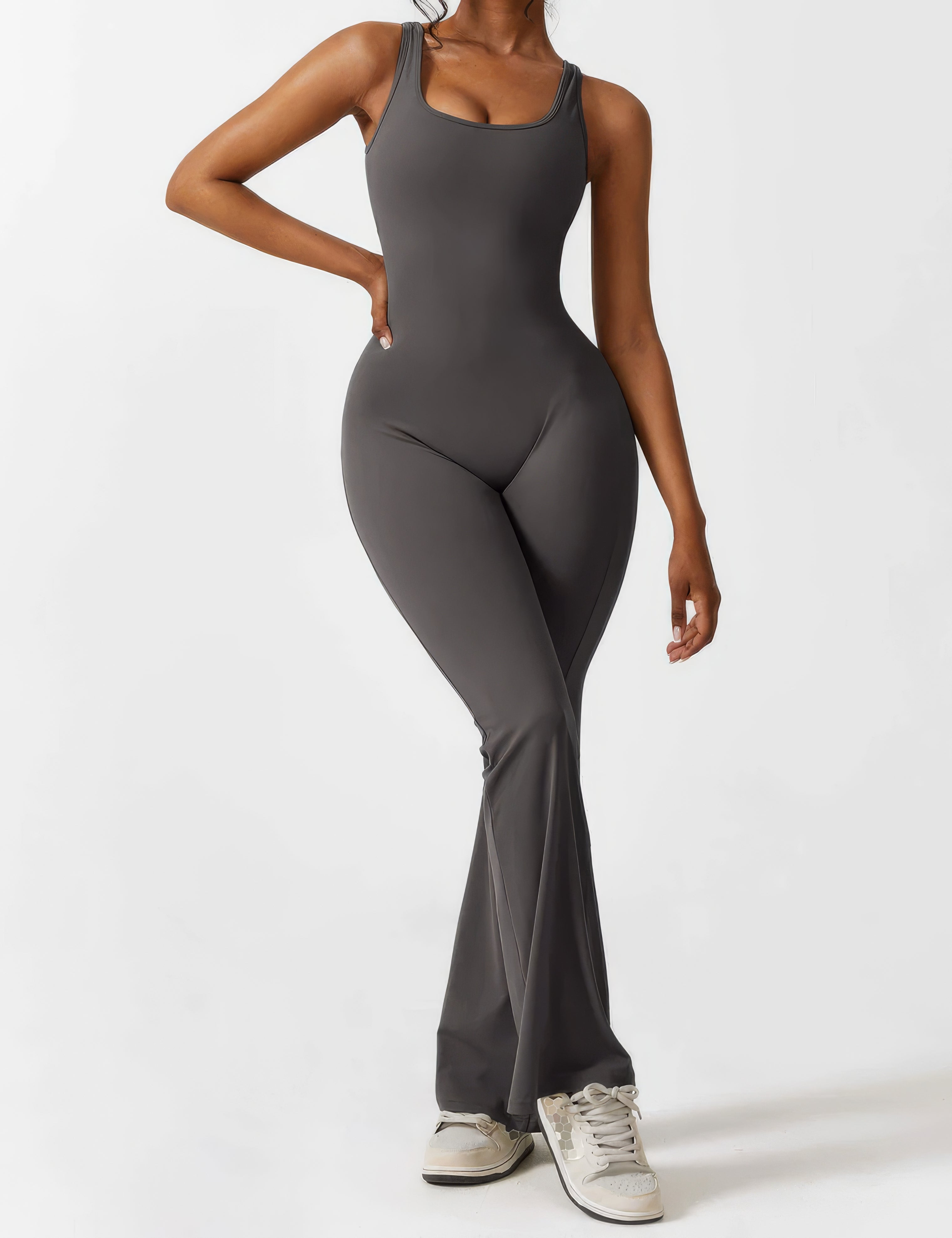 Jumpsuit met klokkende broek