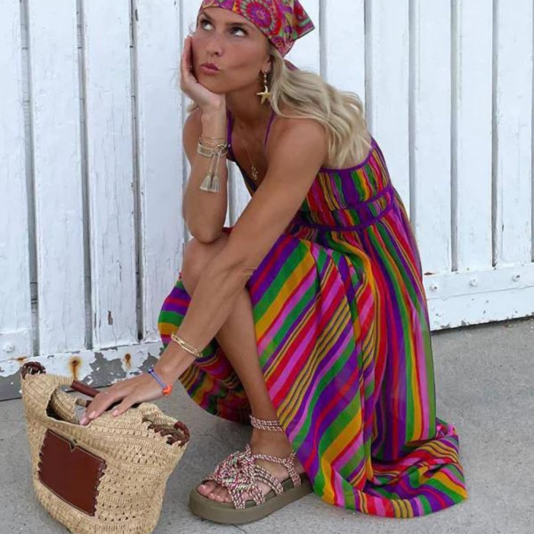 Levendig gestreepte maxi-jurk met tailleband