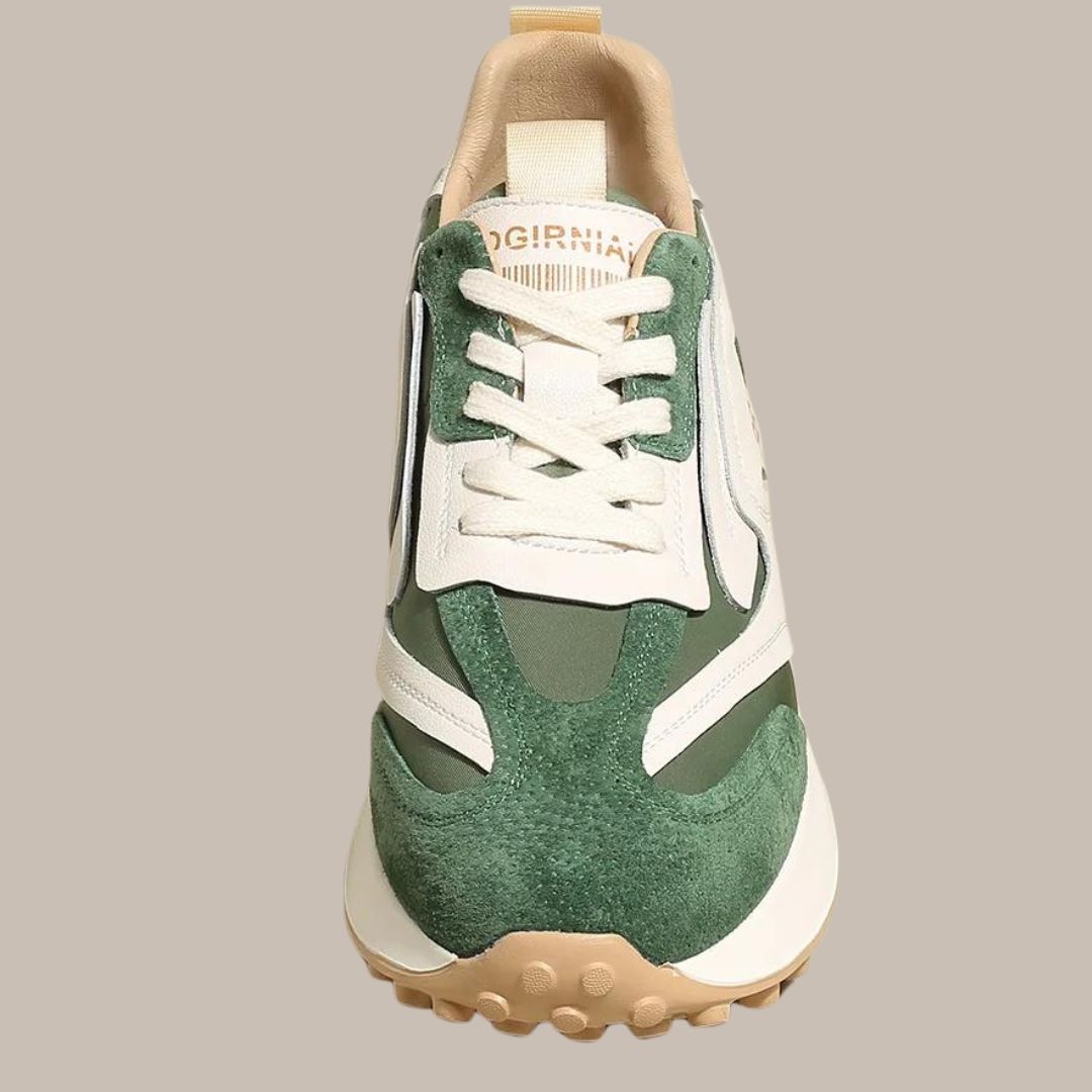 Modieuze grove sportschoenen met contrasterende texturen
