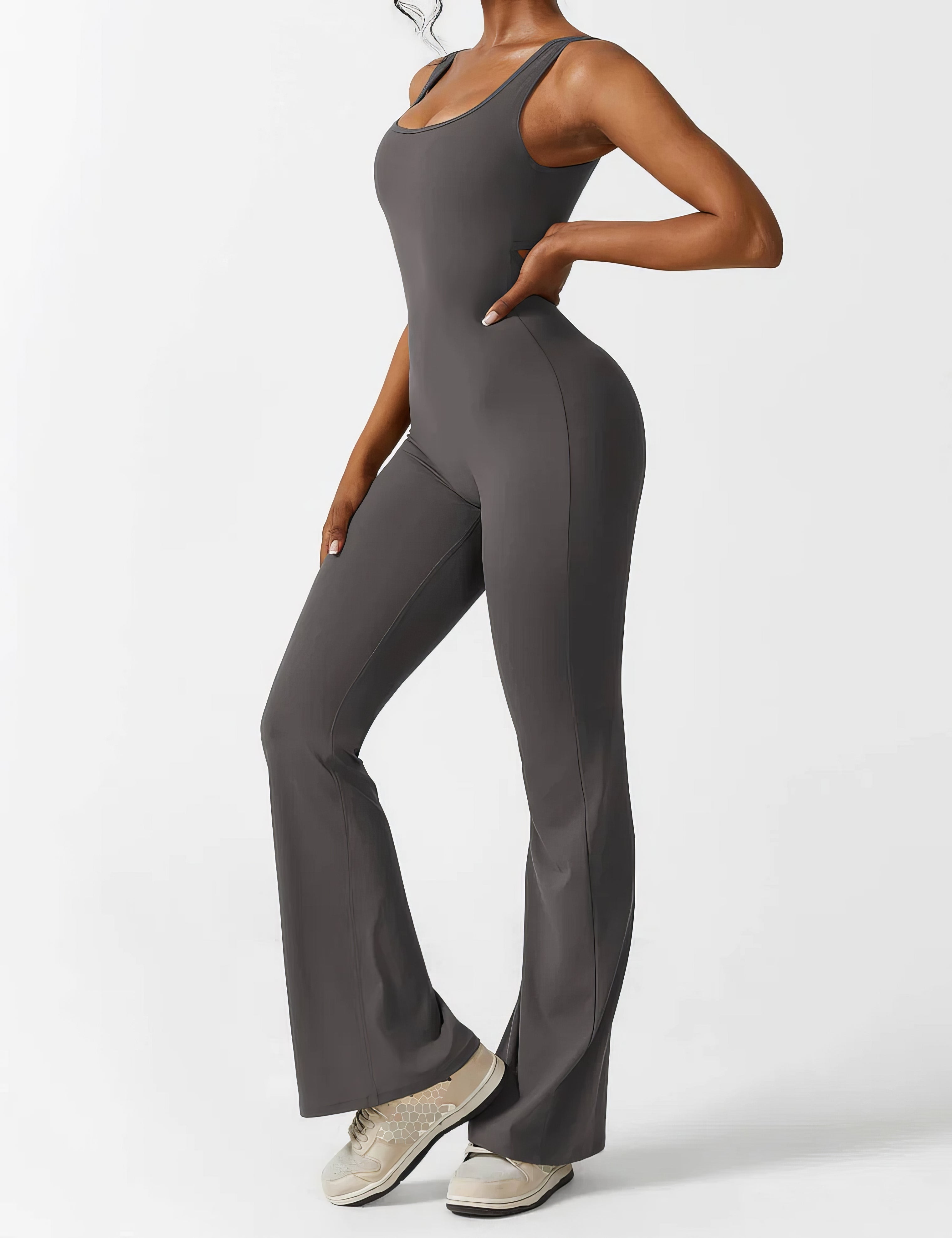 Jumpsuit met klokkende broek