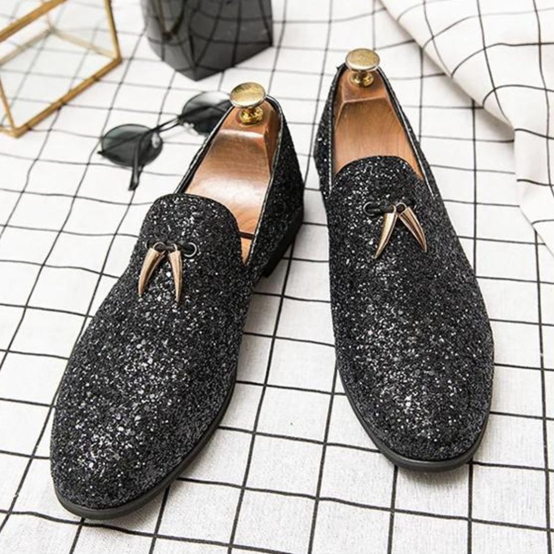 Elegante slip-on schoenen met glitters en kwastjes
