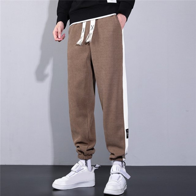 Vintage corduroy joggers met contrasterende streepdetails