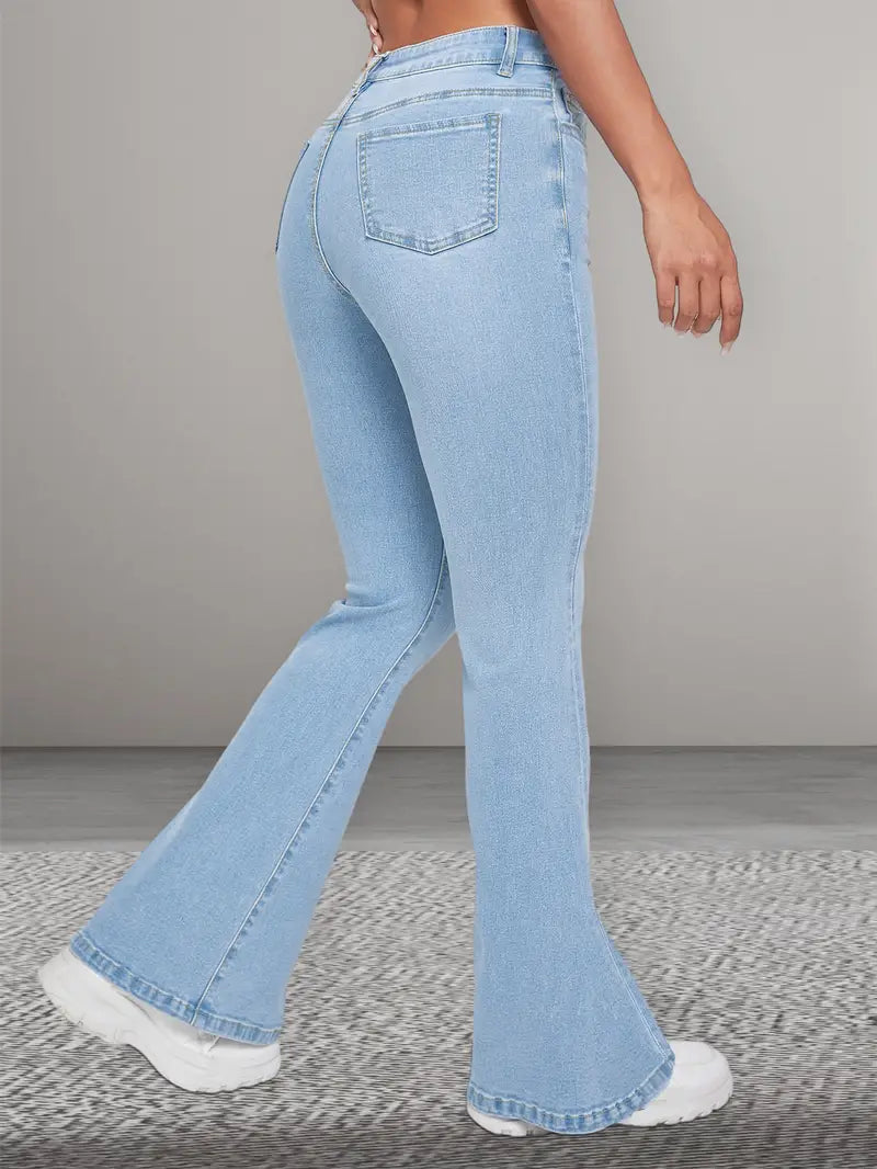 Gewassen flared jeans met schuine zakken