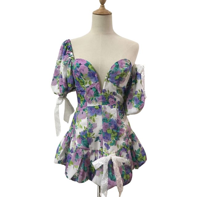 Off-the-shoulder playsuit met kanten rand en bloemenpatroon