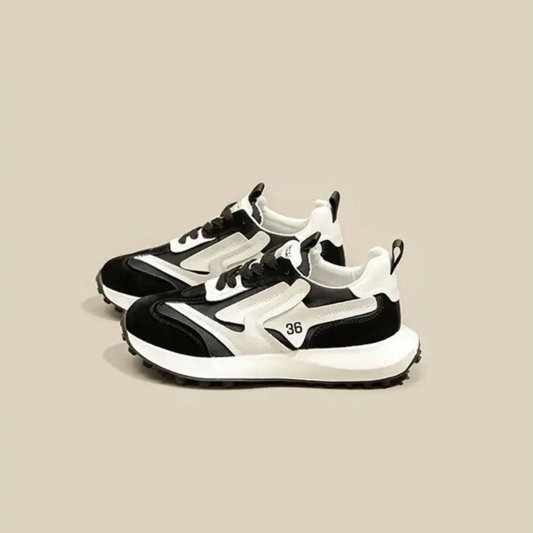 Modieuze grove sportschoenen met contrasterende texturen