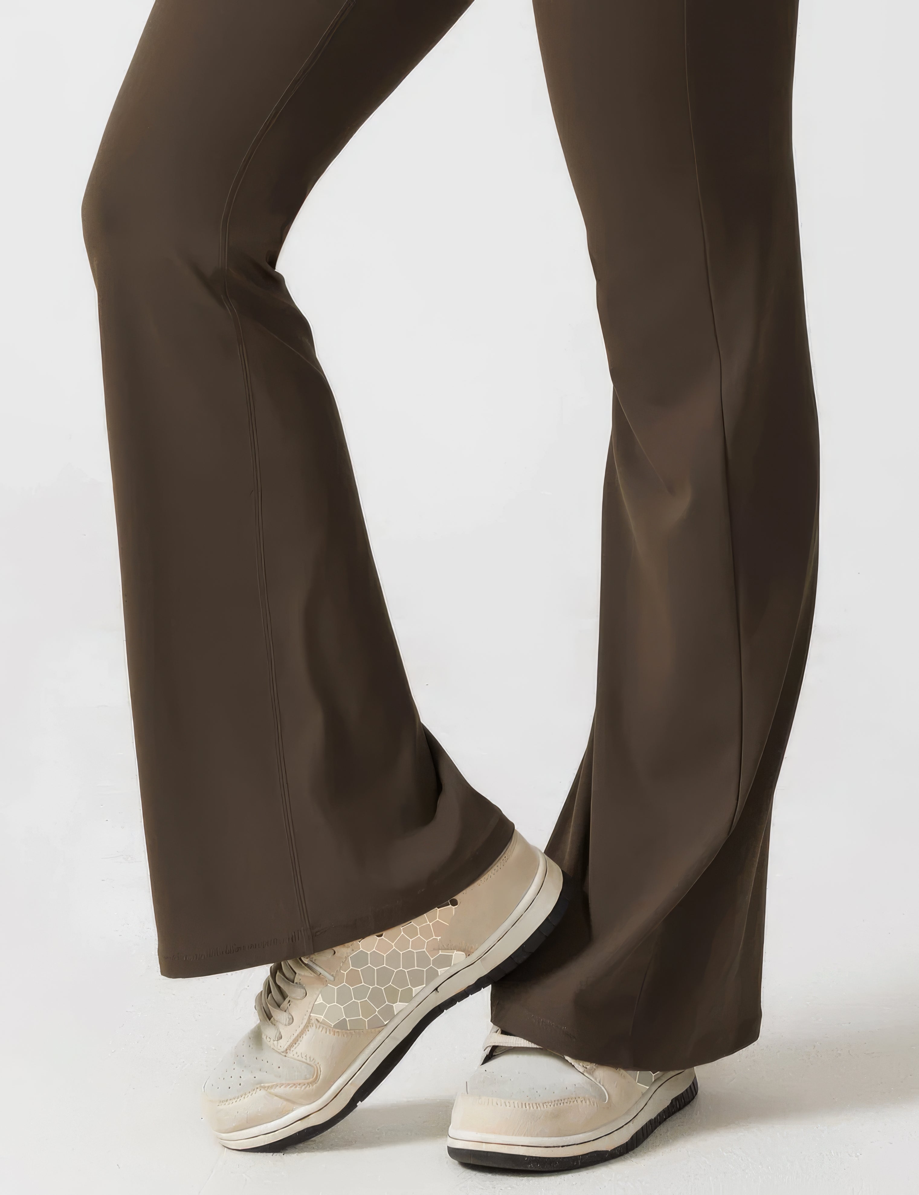 Jumpsuit met klokkende broek