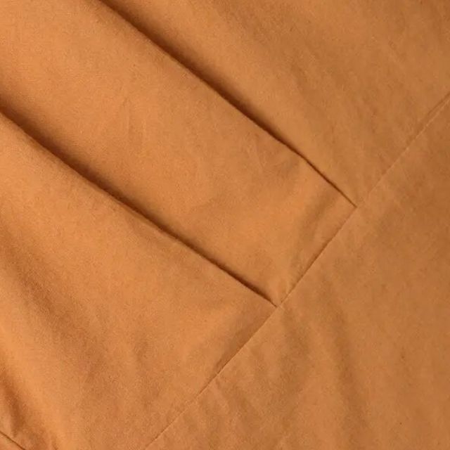 Elegante zijden overhemdjurk met knoopsluiting