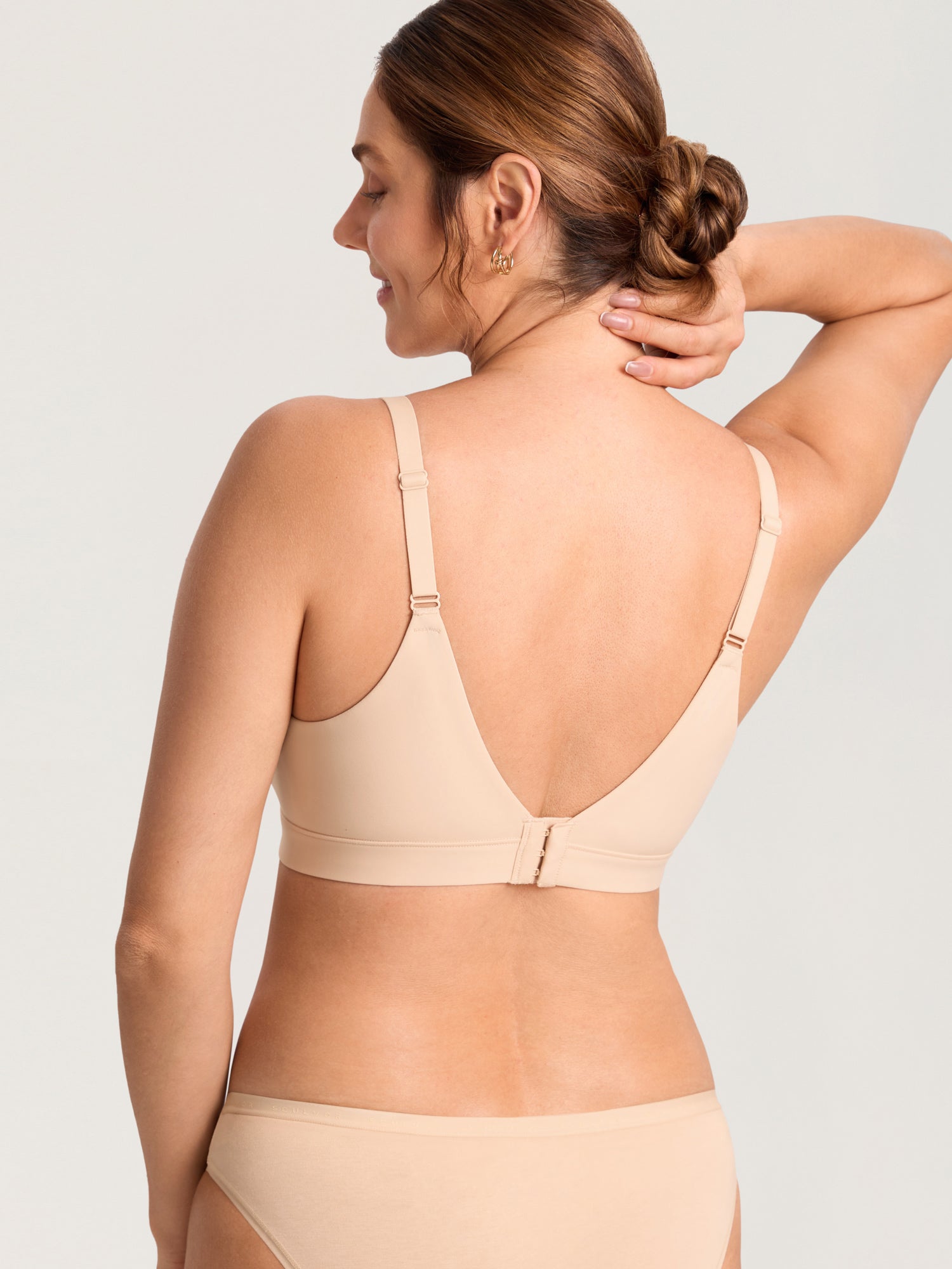Naadloze voedingsbeha met voorgevormde cups – Inbarely® Plus grote maten