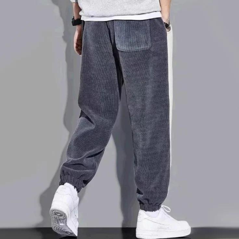 Vintage corduroy joggers met contrasterende streepdetails