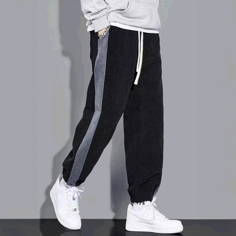 Vintage corduroy joggers met contrasterende streepdetails