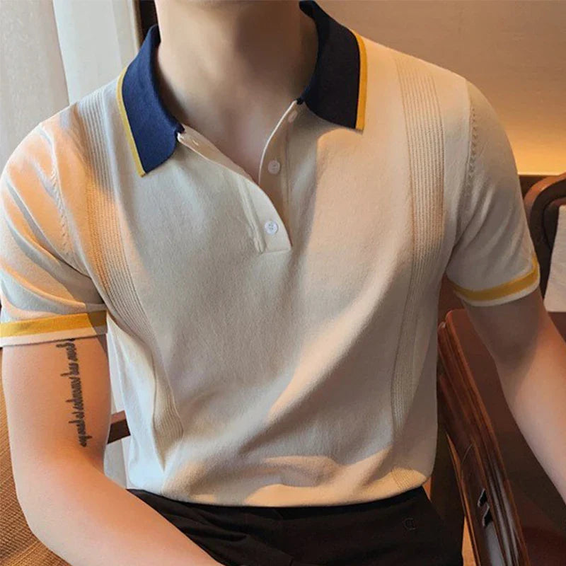 Poloshirt met geribde manchetten en contrasterende kraag