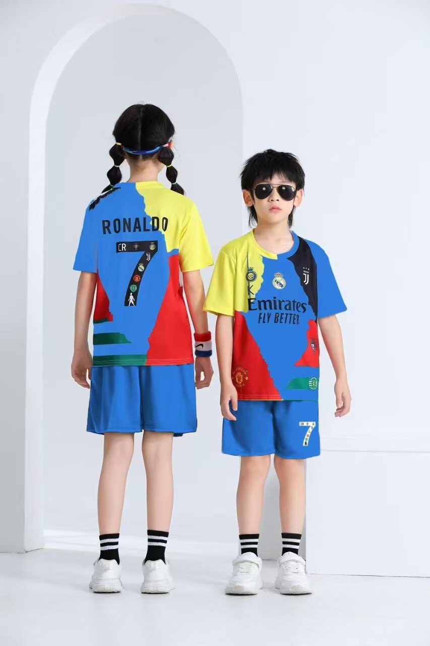 Ronaldo Voetbaltenue Kinderen - Shirt en Broekje