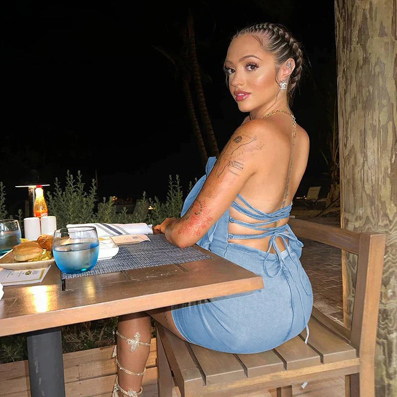 Off-the-shoulder denim mini jurk met oversized ruches