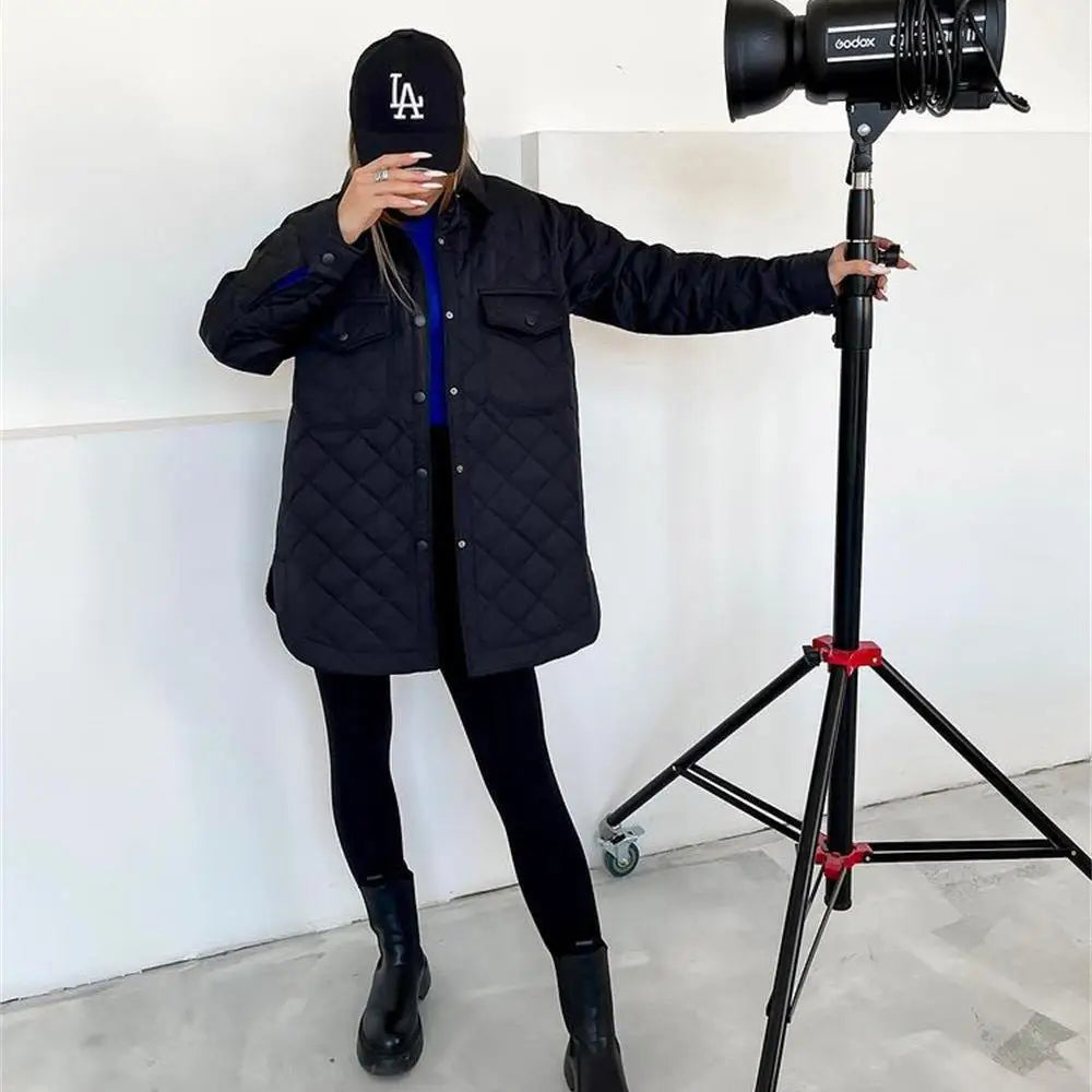 Klassiek gewatteerd jack met drukknopen