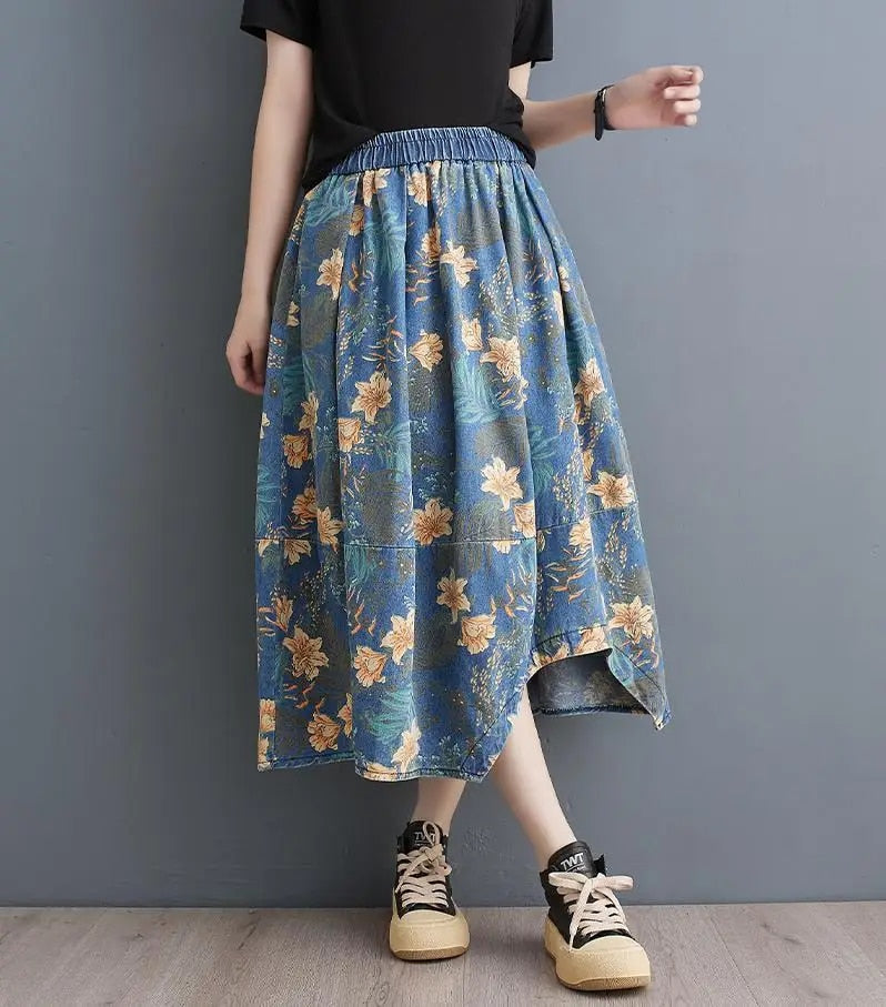 Gebloemde denim rok met retroprint