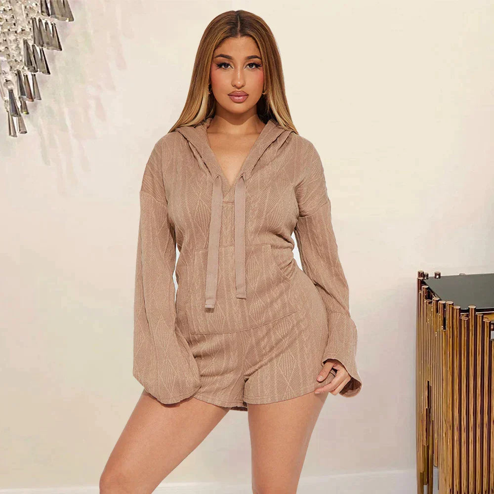 Gestructureerde jumpsuit met capuchon en zakken aan de voorkant