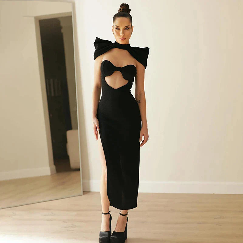 Gewaagde midi-jurk met uitsnijdingen