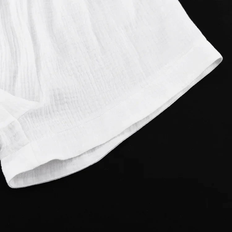 Losjes vallende set met gestructureerde blouse en korte broek