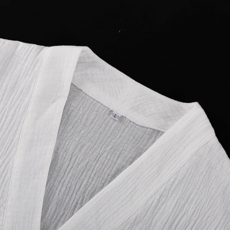 Losjes vallende set met gestructureerde blouse en korte broek