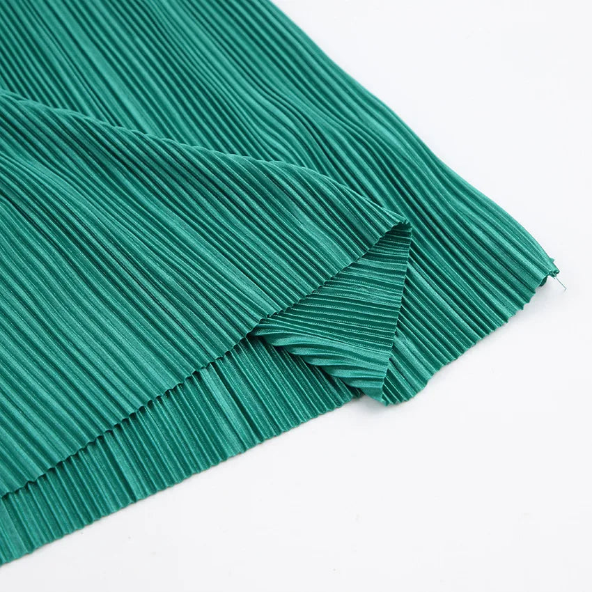 Geraffineerde geplooide mini-jurk met taillering