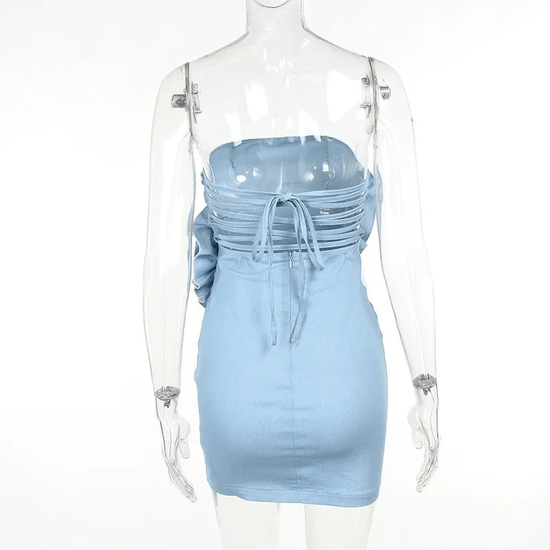 Off-the-shoulder denim mini jurk met oversized ruches