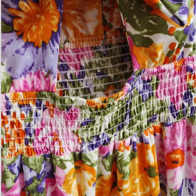 Gebloemde jurk met split