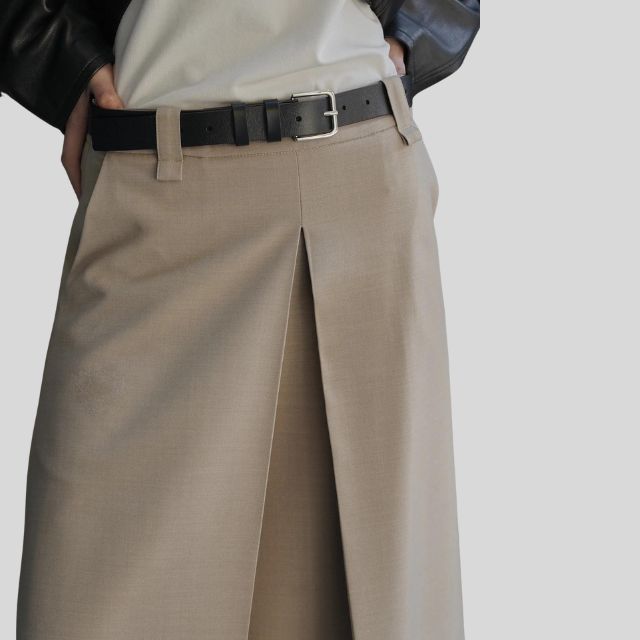 Rok met hoge taille en A-lijn plooien