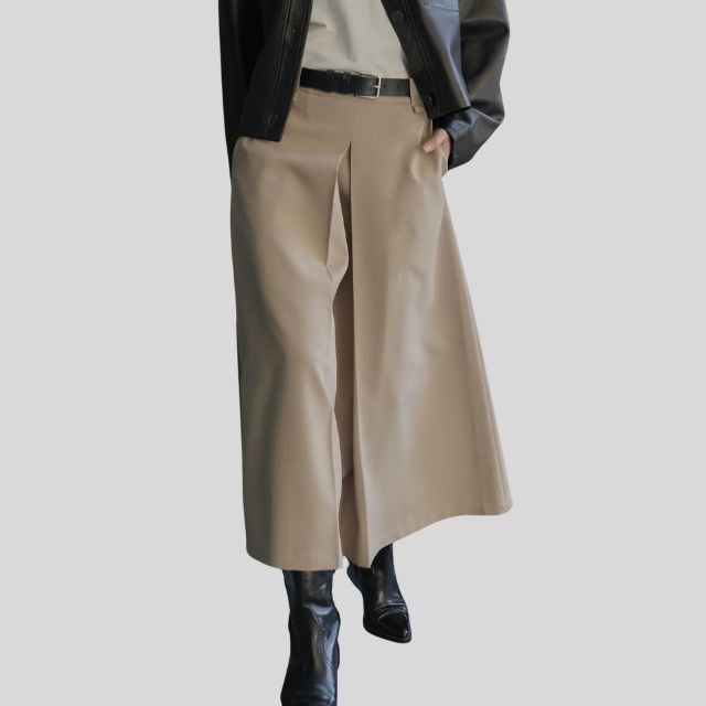 Rok met hoge taille en A-lijn plooien