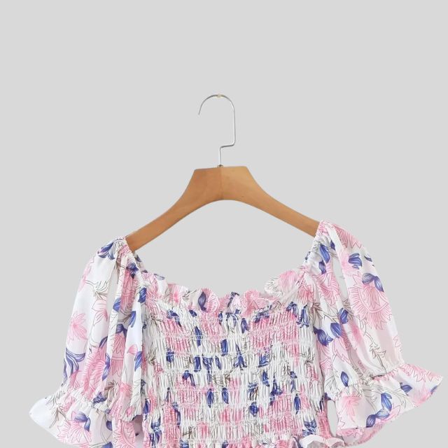 Gebloemde jurk met pofmouwen