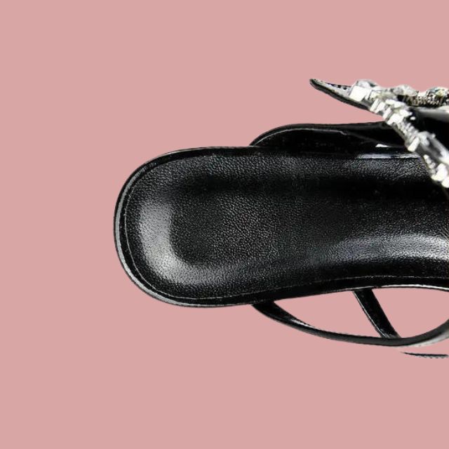 Gestreepte muiltjes met verfraaid gespdetail