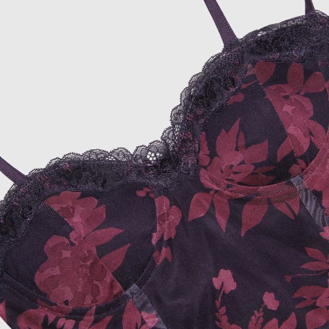 Gebloemde shift jurk met doorschijnende zoom