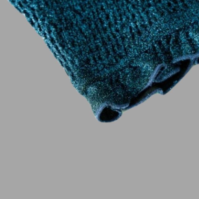 Glinsterende midi-jurk met gerimpelde taille