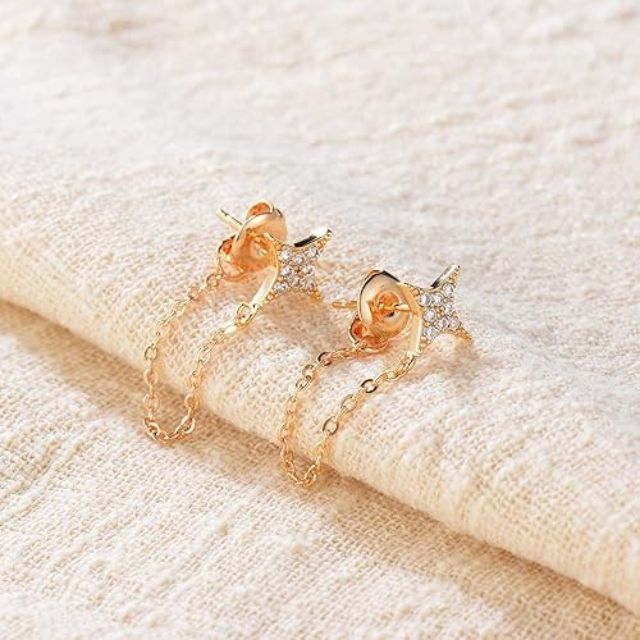 Oorbel met kwastjesketting en steraccent