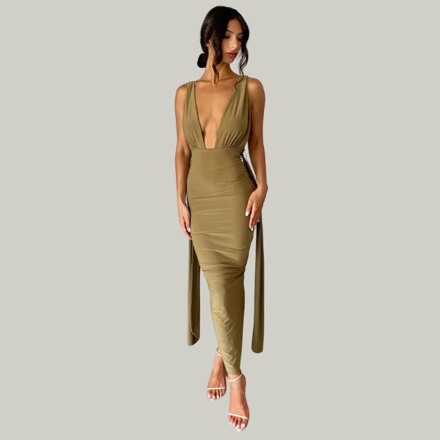 Mouwloze jurk met diepe halslijn