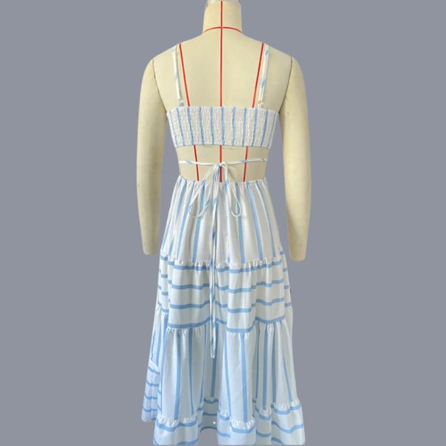 Gestreept A-lijn zomerjurkje met cut-out detail