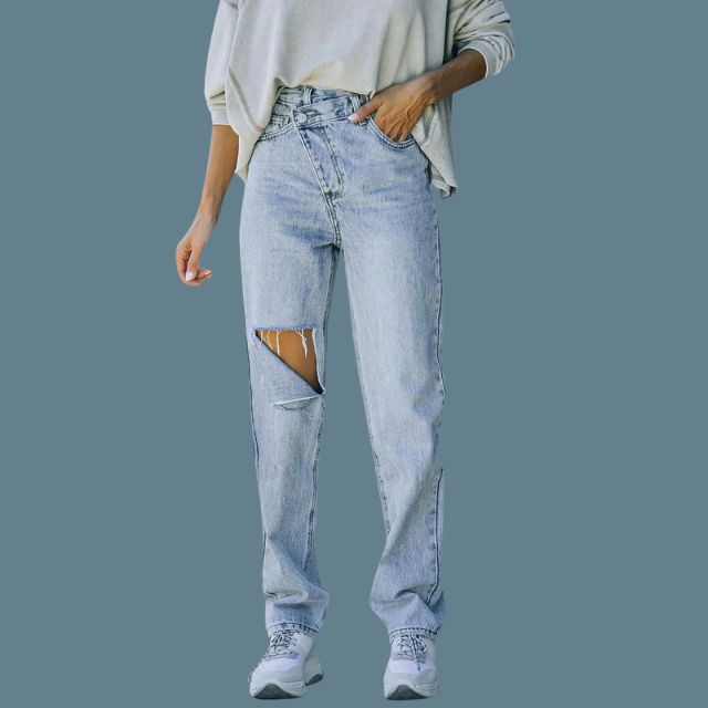 Hoog getailleerde jeans met distressed detail