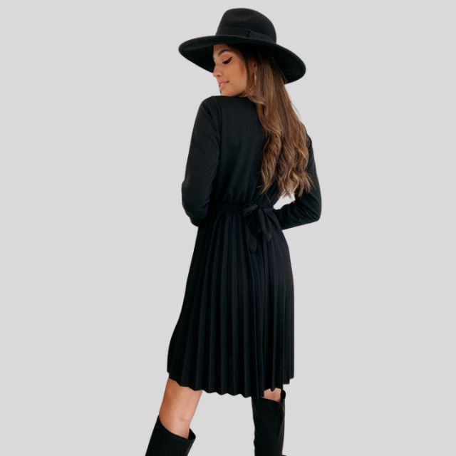 Geplooide skaterjurk met V-halslijn