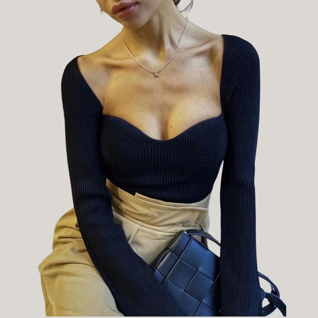 Gebreide trui met vierkante halslijn