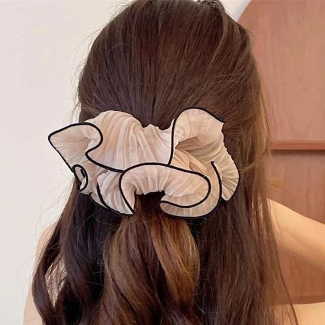 Gevouwen chiffon haarbanden met contrasterende rand