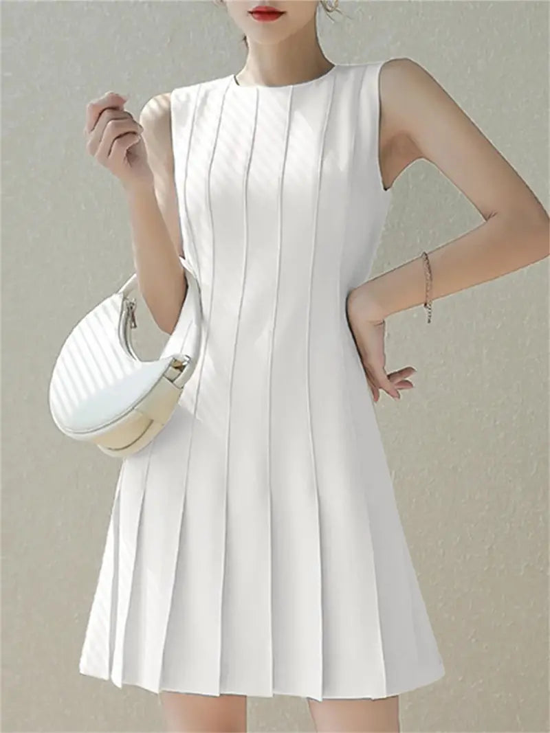 Mouwloze geplooide jurk in grote maten