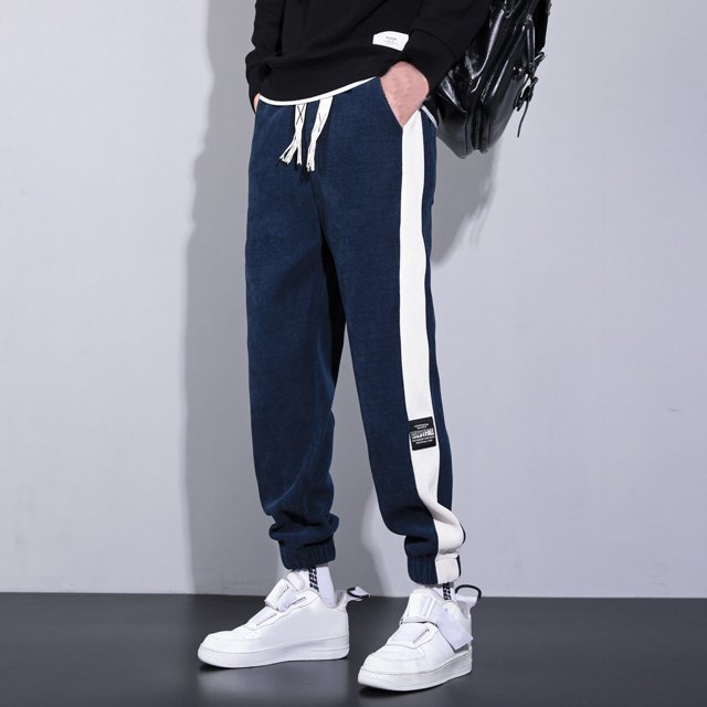 Vintage corduroy joggers met contrasterende streepdetails