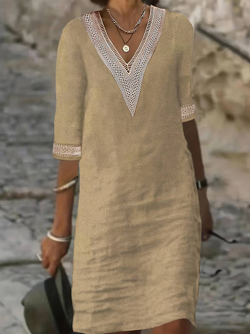 Jurk met guipure kanten halslijn